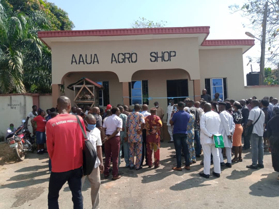 The Agro-shop opened for sales of farm produce